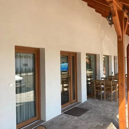 Frühstückspension Platan Panzio 3*