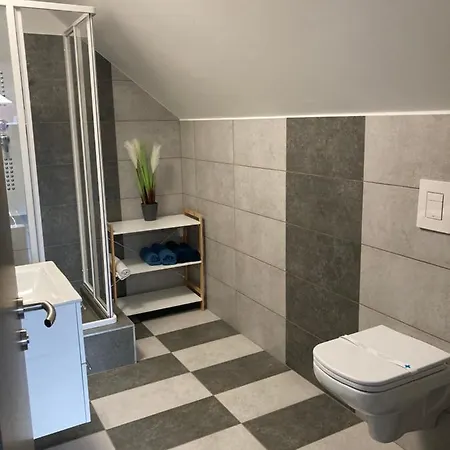 Couette-café Platan Panzio 3*