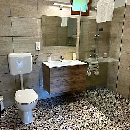 Platan Panzio Bed & Breakfast Csongrád