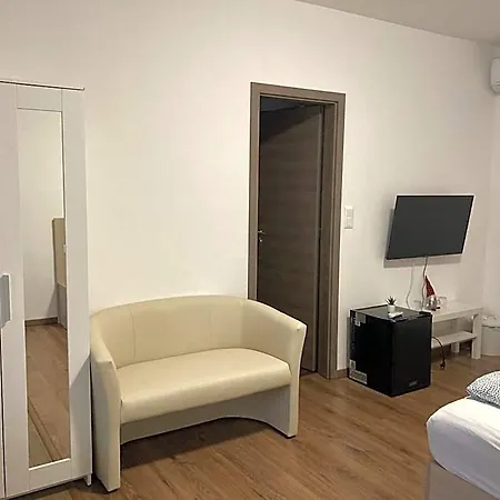 Platan Panzio Bed & Breakfast