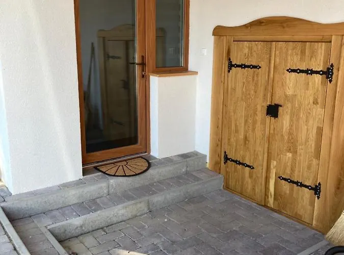 Platán Panzió Alojamento de Acomodação e Pequeno-almoço 3*