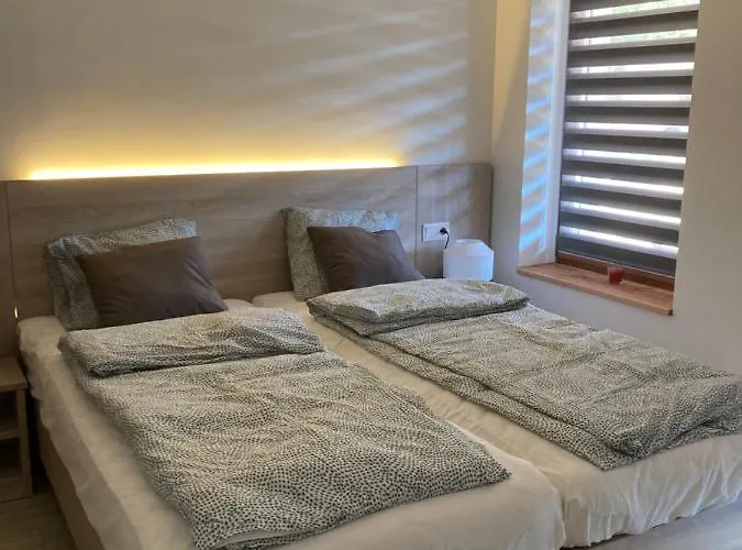 Platán Panzió Bed and breakfast